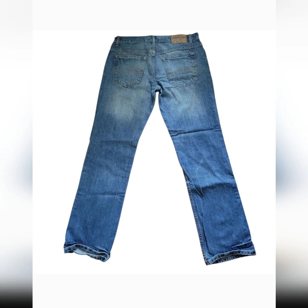 Aeropostal Blue Jeans Essex Straight EUC Sz. 31-32